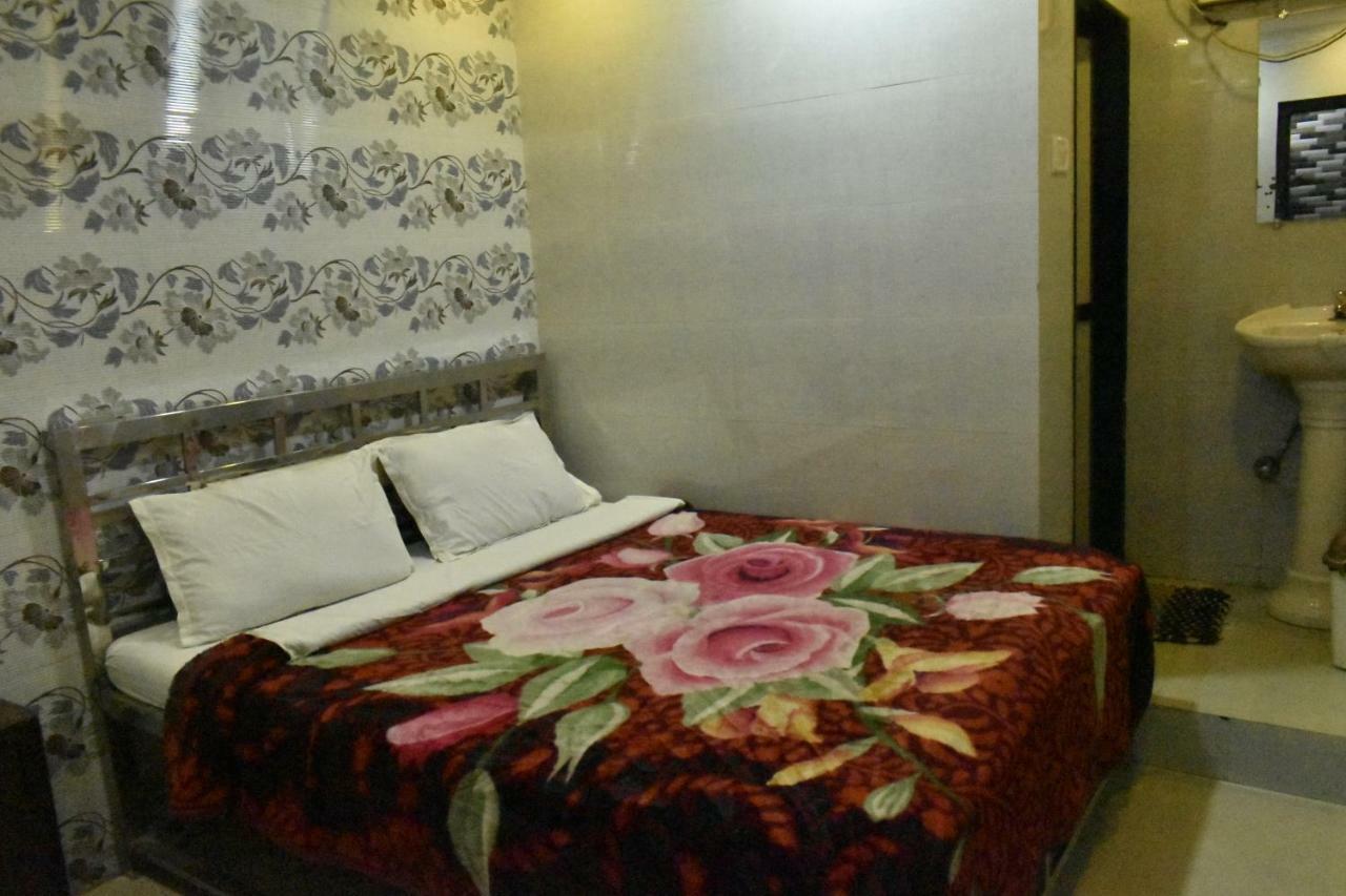 Hotel Zam Zam Palace Mumbai Exterior photo